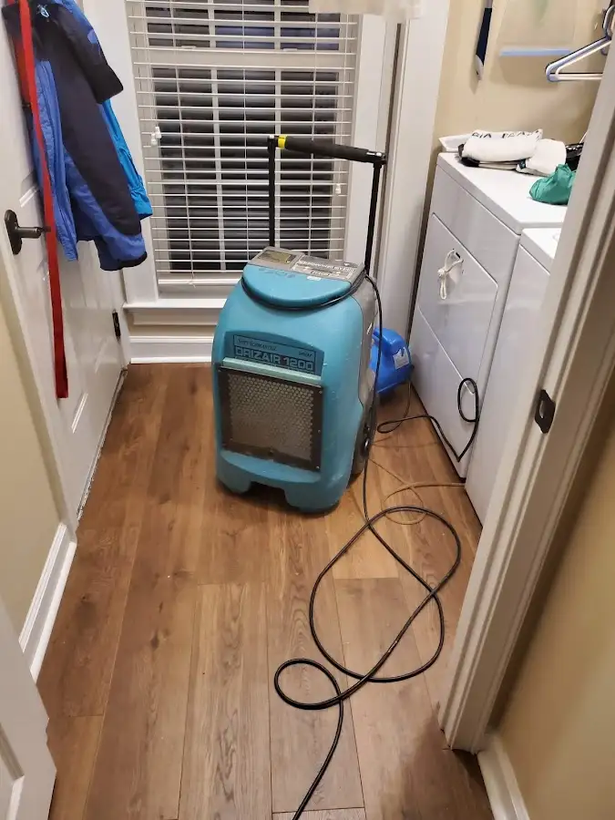 Commercial dehumidifier deployed for Crawl Space Restoration in Green Cove Springs
